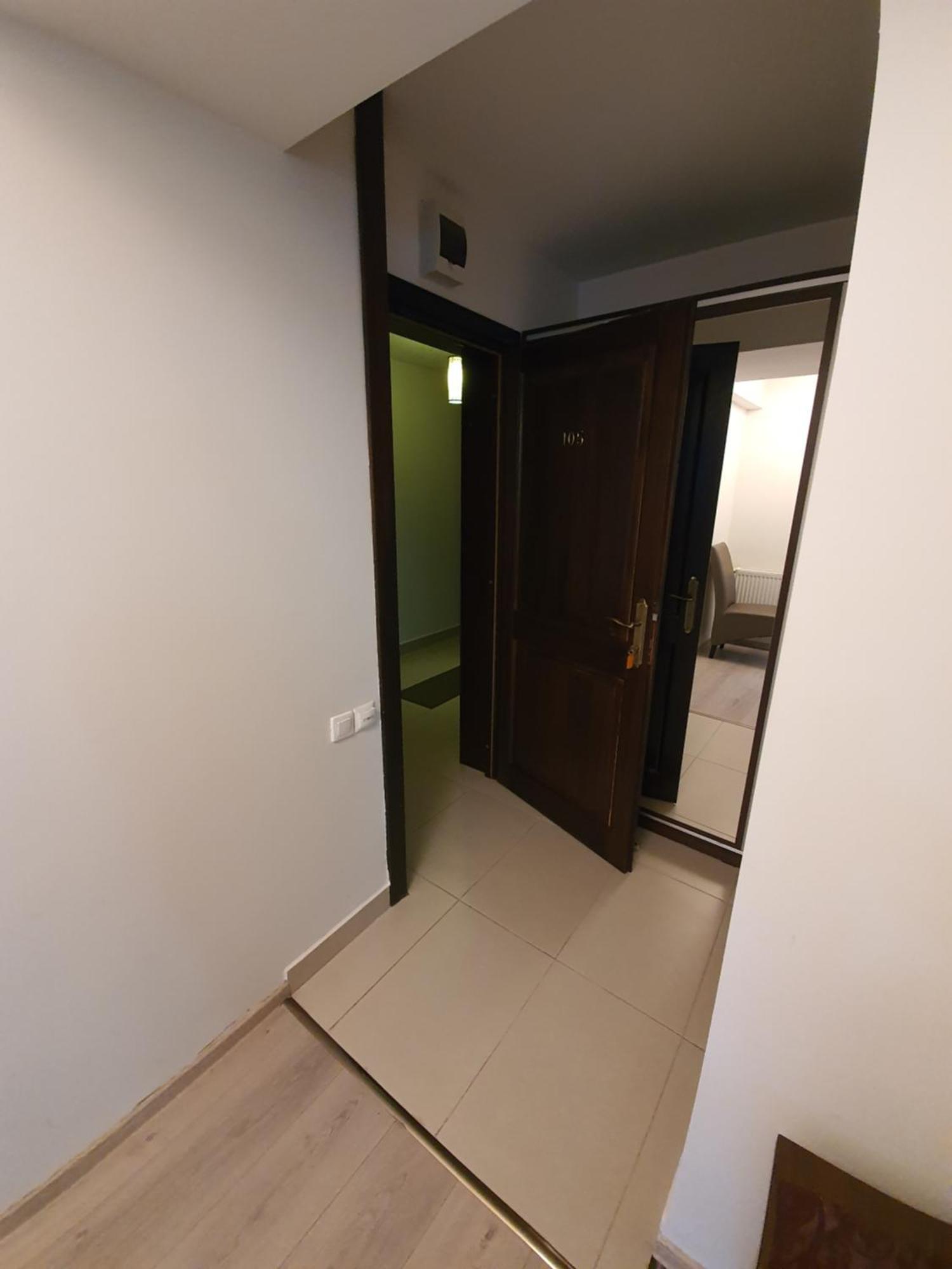 בוסטאני Pensiunea Public House חדר תמונה
