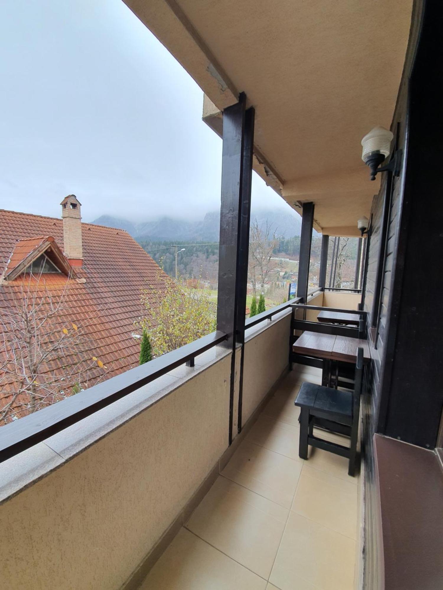 בוסטאני Pensiunea Public House חדר תמונה